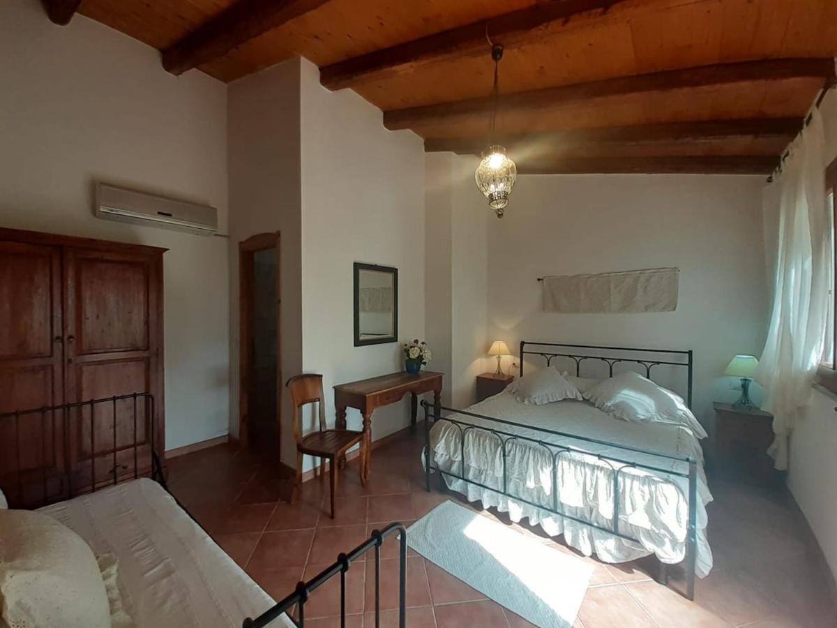 Bed and Breakfast Sa Ruscitta SantʼAntìoco Exterior foto