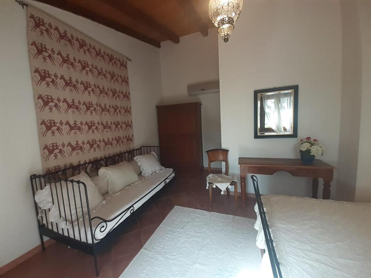 Bed and Breakfast Sa Ruscitta SantʼAntìoco Exterior foto