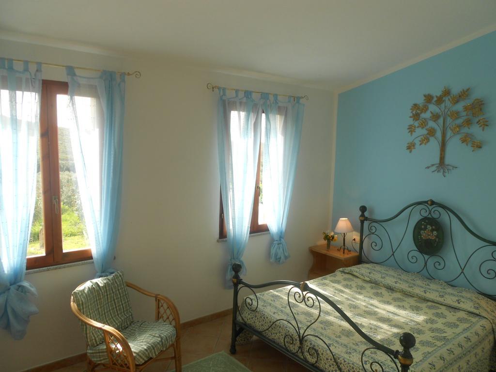Bed and Breakfast Sa Ruscitta SantʼAntìoco Habitación foto