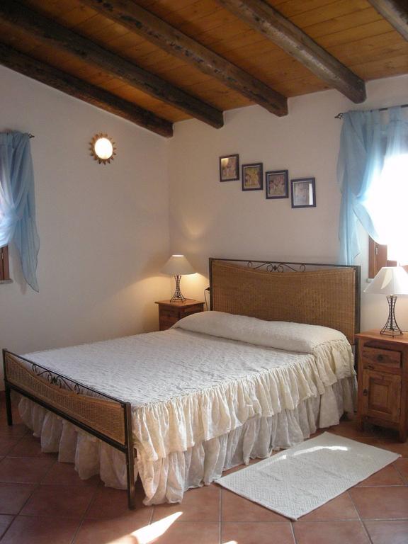 Bed and Breakfast Sa Ruscitta SantʼAntìoco Exterior foto